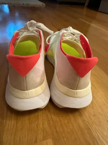 Używany Adidas Adizero Boston 12 bike — zdjęcie 5 z 8