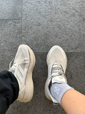 Brugt Adidas Ultraboost 5 Hermanos Koumori bike — billede 2 af 4