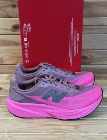 Używany New Balance Rebel V5 bike