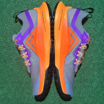 Used Lightweight Nike React Pegasus Trail 4 2022 bike — image 3 of 9
