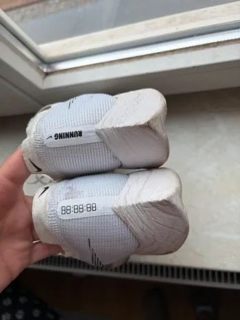 Gebrauchtes Nike Air ZoomX Vaporfly bike — Bild 6 von 11