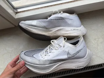 Gebrauchtes Nike Air ZoomX Vaporfly bike — Bild 2 von 11