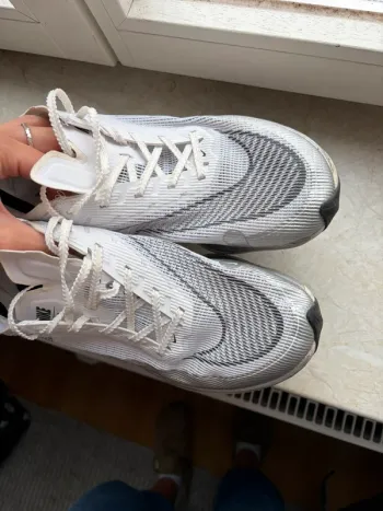 Gebrauchtes Nike Air ZoomX Vaporfly bike — Bild 9 von 11