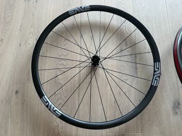 Brugt Enve SES 2.3 Innerdrive Premium 2024 bike — billede 5 af 11