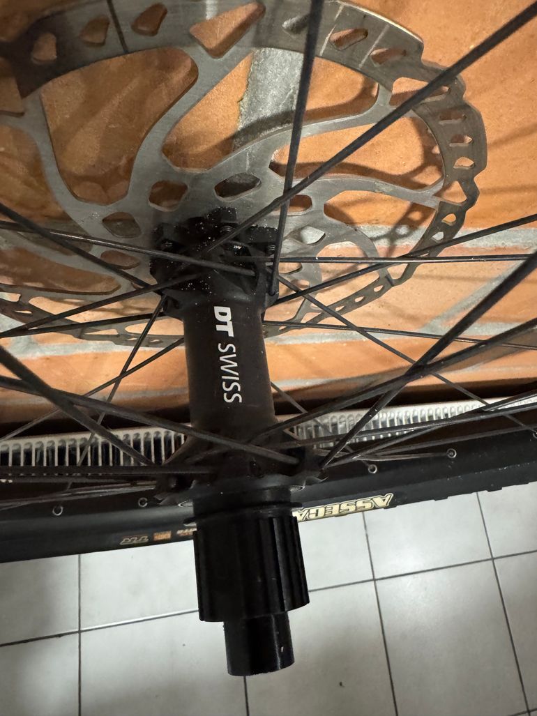 Brugt Dt Swiss M1900 Spline Superboost bike — billede 9 af 11