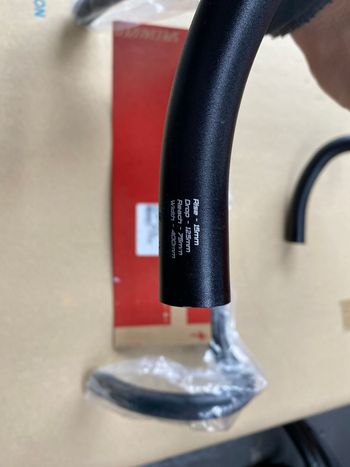 Tweedehands Specialized Hover Handlebar bike — afbeelding 2 van 3