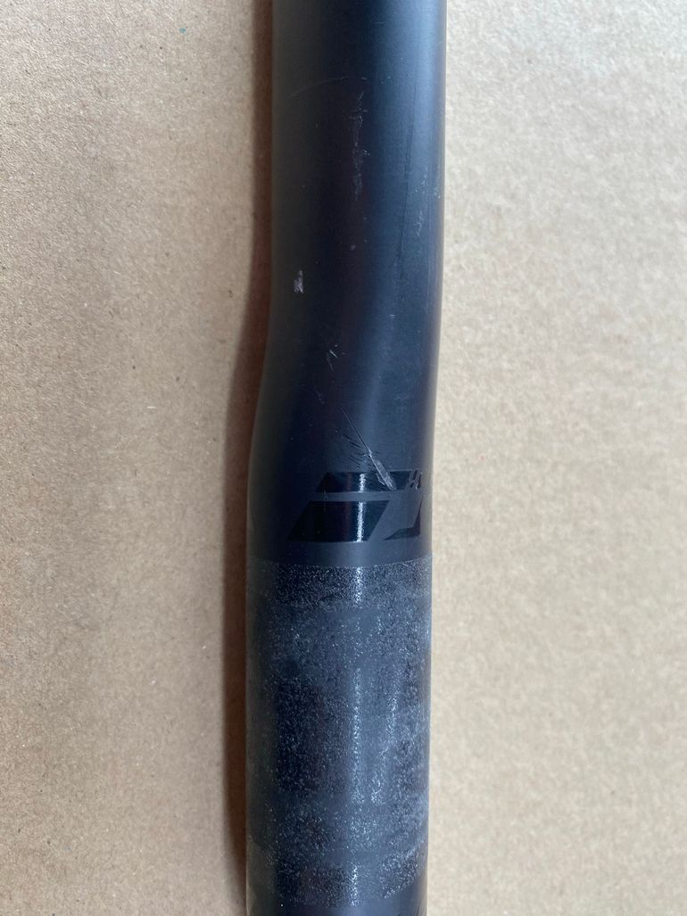Brugt Giant Carbon Handlebar 2026 bike — billede 2 af 3