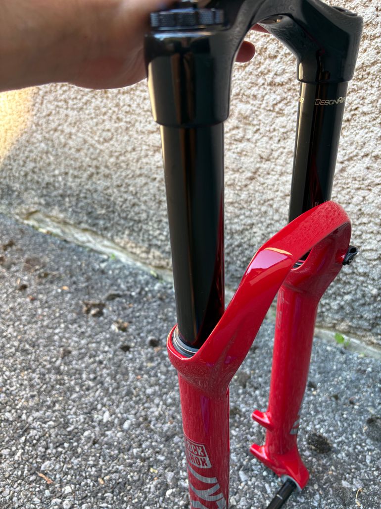 Brugt Rock Shox Lyrick Ultimate 2022 bike — billede 2 af 6