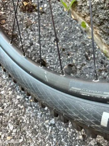 Syncros 29" E-bike Compatible Wheelset bike usato — immagine 6 di 6