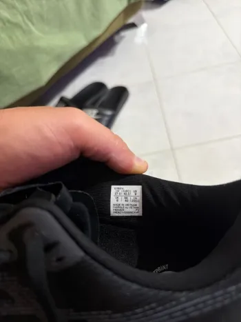 Używany Asics Novablast 5 bike — zdjęcie 4 z 5