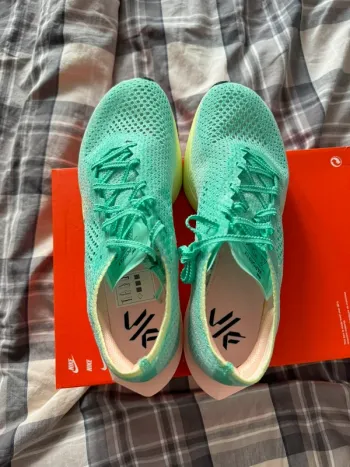 Używany 100% Nike Zoomx Vaporfly Next% 3 bike — zdjęcie 2 z 6