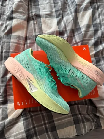 Brugt 100% Nike Zoomx Vaporfly Next% 3 bike