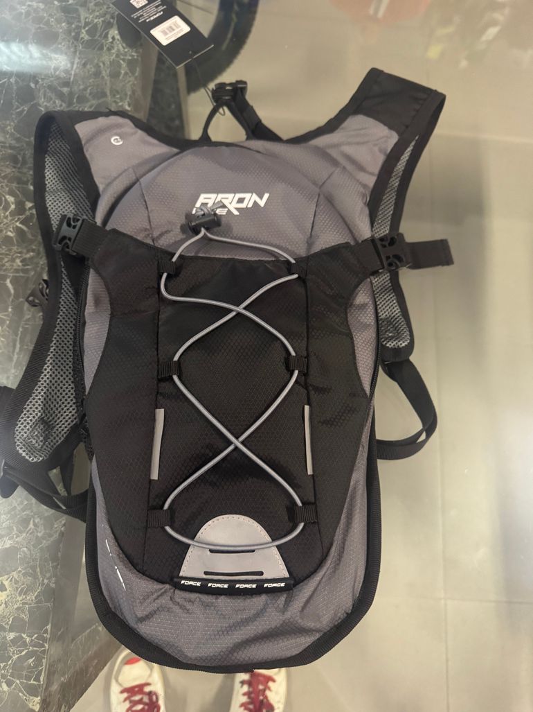 Brugt liquid force Force Hydration Vest bike — billede 2 af 4