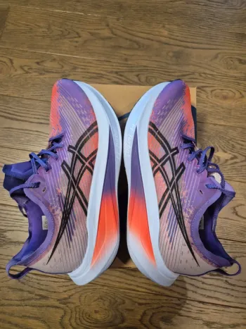 Asics Megablast bike d'occasion — image 7 sur 8