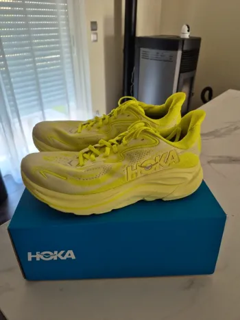 Hoka Clifton 10 bike d'occasion