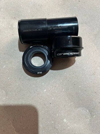 Brugt Ceramicspeed bottom Bracket 2025 bike