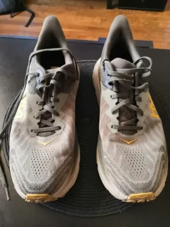 Used Hoka Challenger ATR 7 WIDE bike — image 2 of 5