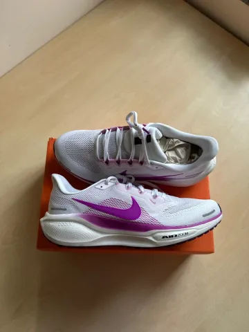 Used Pegasus 41 Running Shoes