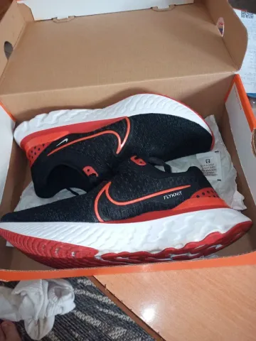 Used Nike React Infinity Run Flyknit 3 2024 bike — image 4 of 14