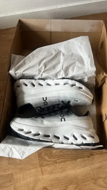 Gebrauchtes On Running shoes bike