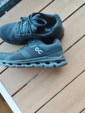 Gebrauchtes On Running Cloudrunner Waterproof bike — Bild 2 von 9