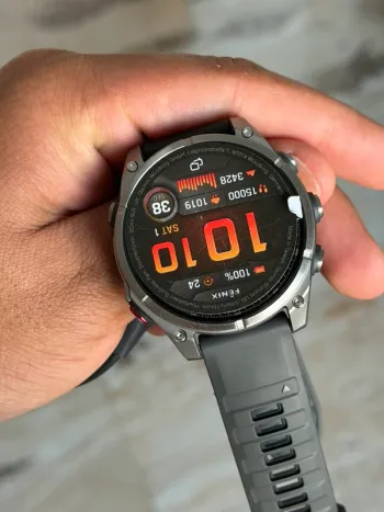 Käytetty Garmin fenix 8 pro 47 mm LTE bike — kuva 5 / 7