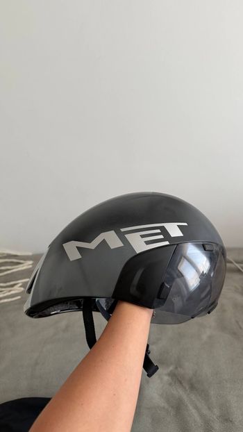 Używany MET Codatronca Helmet 2024 bike — zdjęcie 2 z 7