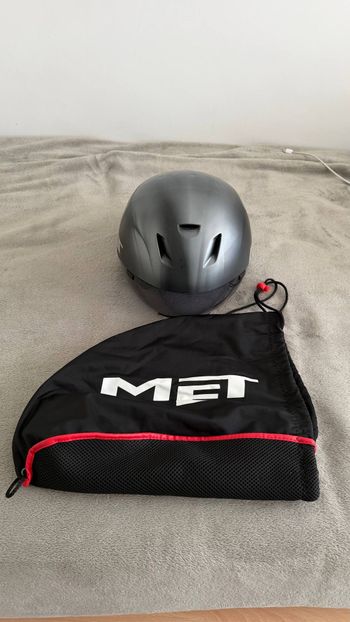 Używany MET Codatronca Helmet 2024 bike — zdjęcie 6 z 7