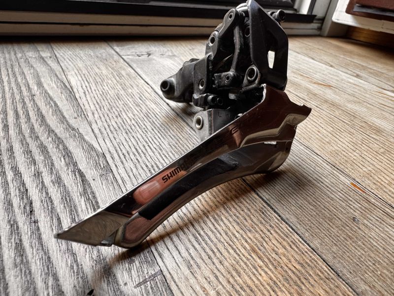 Used Shimano Ultegra FD-R8000 Drivetrain & Pedals