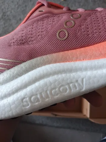 Brugt Saucony Triumph 23 bike — billede 6 af 11