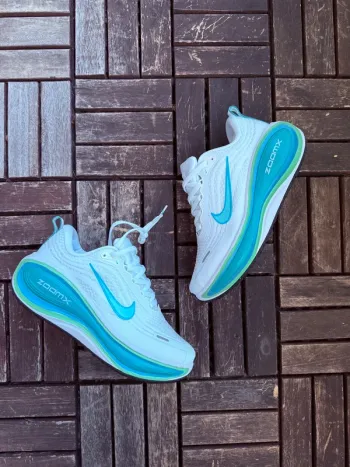 Brugt Nike Vomero Plus bike — billede 2 af 10