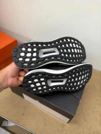 Gebrauchtes Adidas Ultraboost LTD bike — Bild 6 von 8