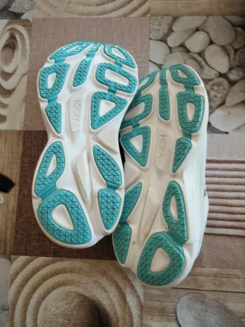 Hoka Bondi bike d'occasion — image 3 sur 5