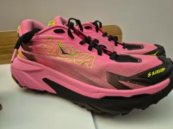 Hoka Mafate 5 bike usato