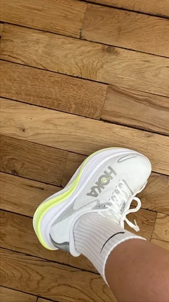 Hoka Skyward X2 bike d'occasion — image 7 sur 7