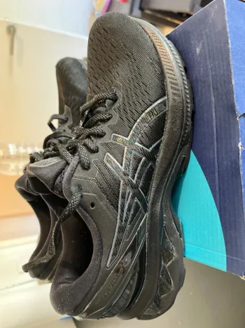 Używany Asics Gel-Kayano 27 bike — zdjęcie 2 z 9