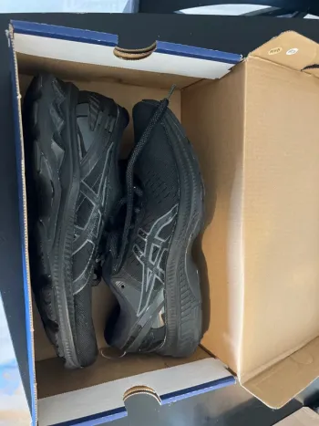 Używany Asics Gel-Kayano 27 bike — zdjęcie 8 z 9