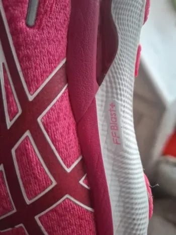Used Asics Running Shoes bike — image 9 of 11