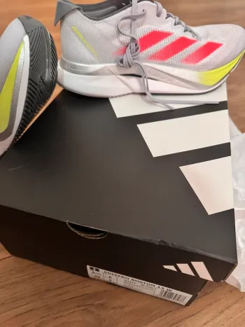 Adidas Adizero Boston bike usato — immagine 2 di 6
