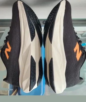 Gebrauchtes New Balance FuelCell Propel v5 bike — Bild 3 von 8