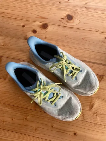 Hoka Arahi 7 bike d'occasion — image 3 sur 5