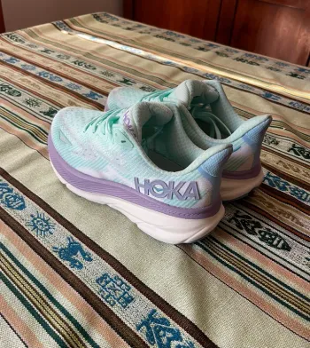 Hoka Clifton 9 bike d'occasion — image 2 sur 5