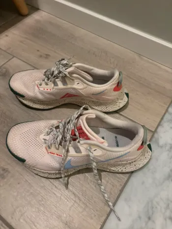 Used Nike Train Running Schuhe bike — image 4 of 5
