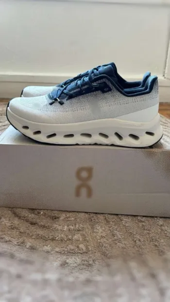 Tweedehands On Running shoes women bike — afbeelding 4 van 6