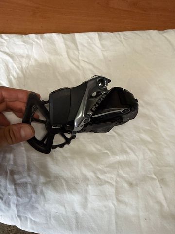 Sram Red Rear Derailleur 2024 Drivetrain & Pedals usato