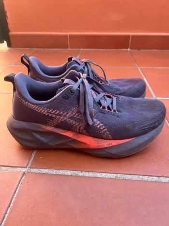 Używany Asics Novablast 5 bike