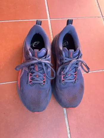 Używany Asics Novablast 5 bike — zdjęcie 7 z 7