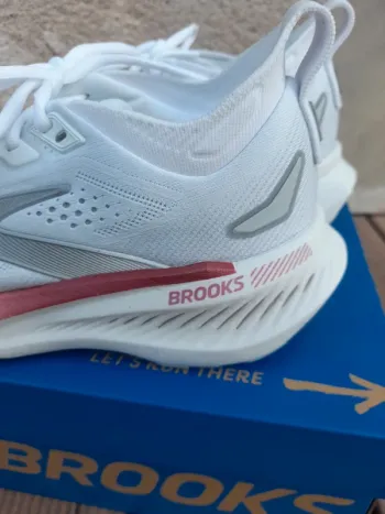 Used Brooks Glycerin GTS 23 bike — image 3 of 5