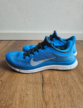 Tweedehands Nike Free 3.0 V5 2013 bike — afbeelding 2 van 15