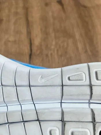 Tweedehands Nike Free 3.0 V5 2013 bike — afbeelding 14 van 15